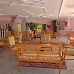 Clover Magic Park فندق 3*