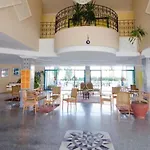 Clover Magic Park فندق 3*