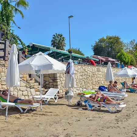 Clover Magic Park Отель