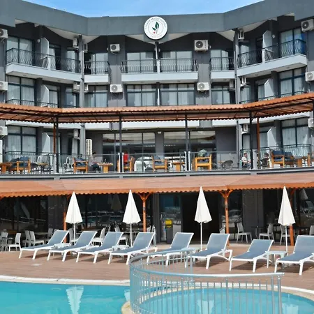 Hotell Clover Magic Park Side