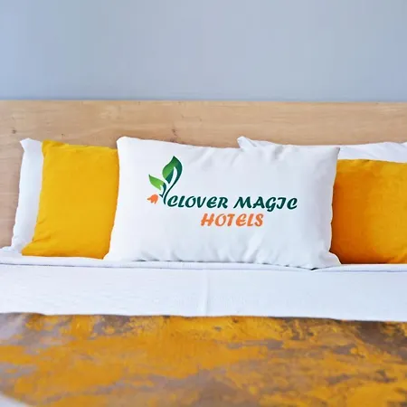 Clover Magic Park Отель 3*