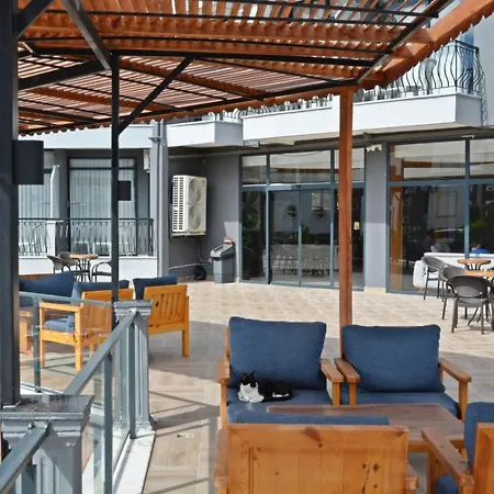 Clover Magic Park Отель 3*