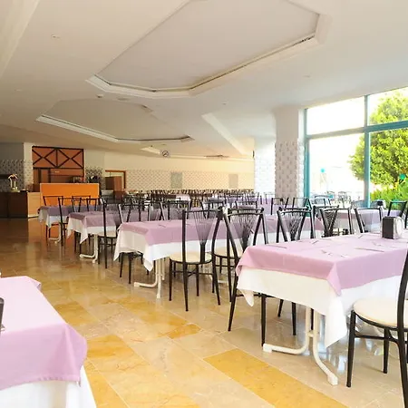 Отель Clover Magic Park