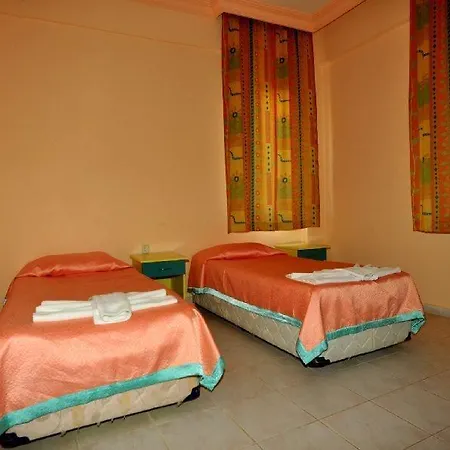 Hotell Clover Magic Park Side