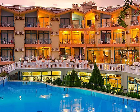 Отель Clover Magic Park 3*