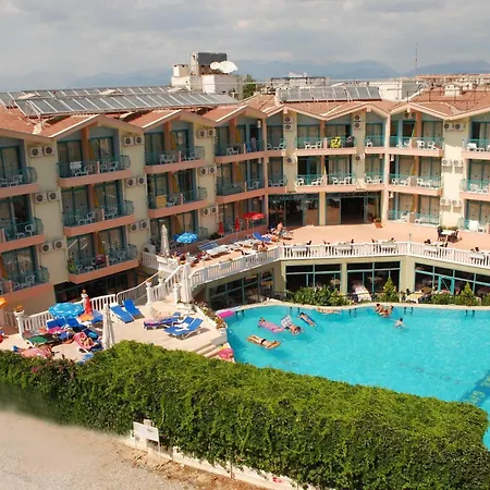 Clover Magic Park Сиде