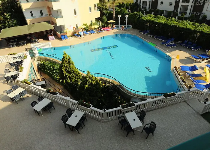 Clover Magic Park Hotel Side