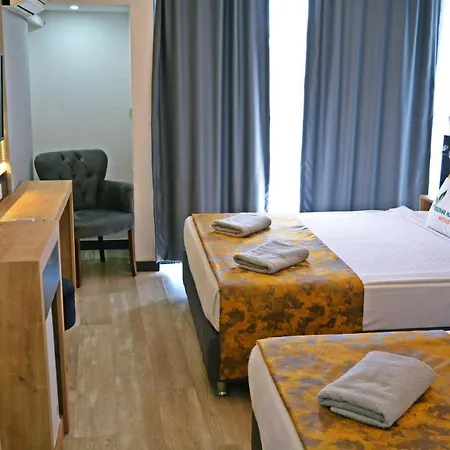 Clover Magic Park Side