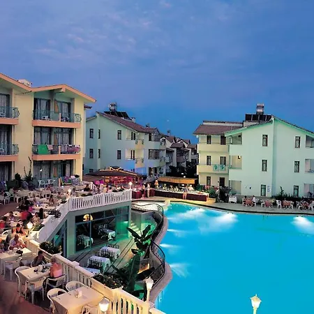 Otel Clover Magic Park