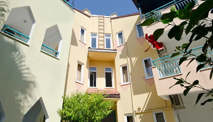 Otel Clover Magic Park