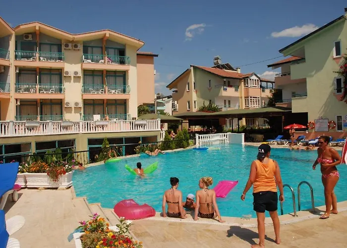 Otel Clover Magic Park