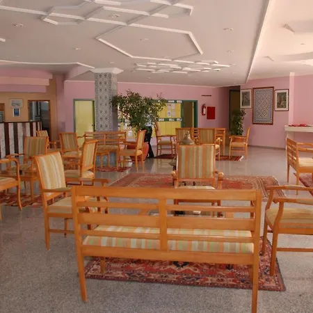 Clover Magic Park מלון 3*